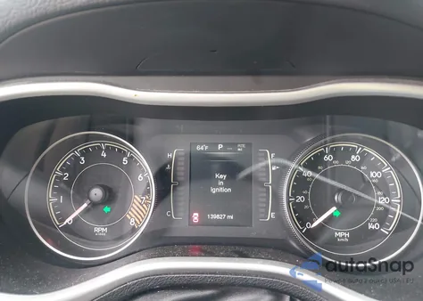 2014 Jeep Cherokee Latitude z USA, uszkodzony, nr VIN 1C4PJMCS2EW184622